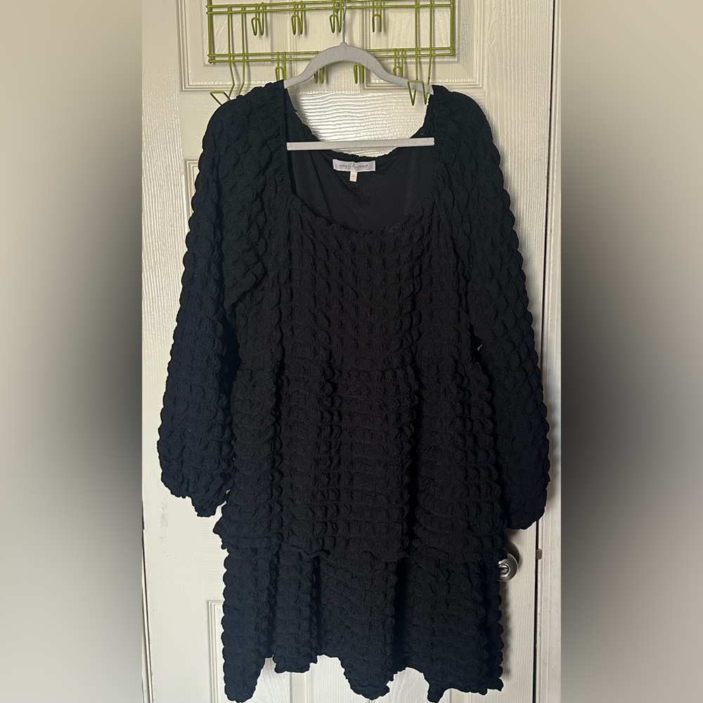 Simply Southern Black Bubble Long Sleeve dress